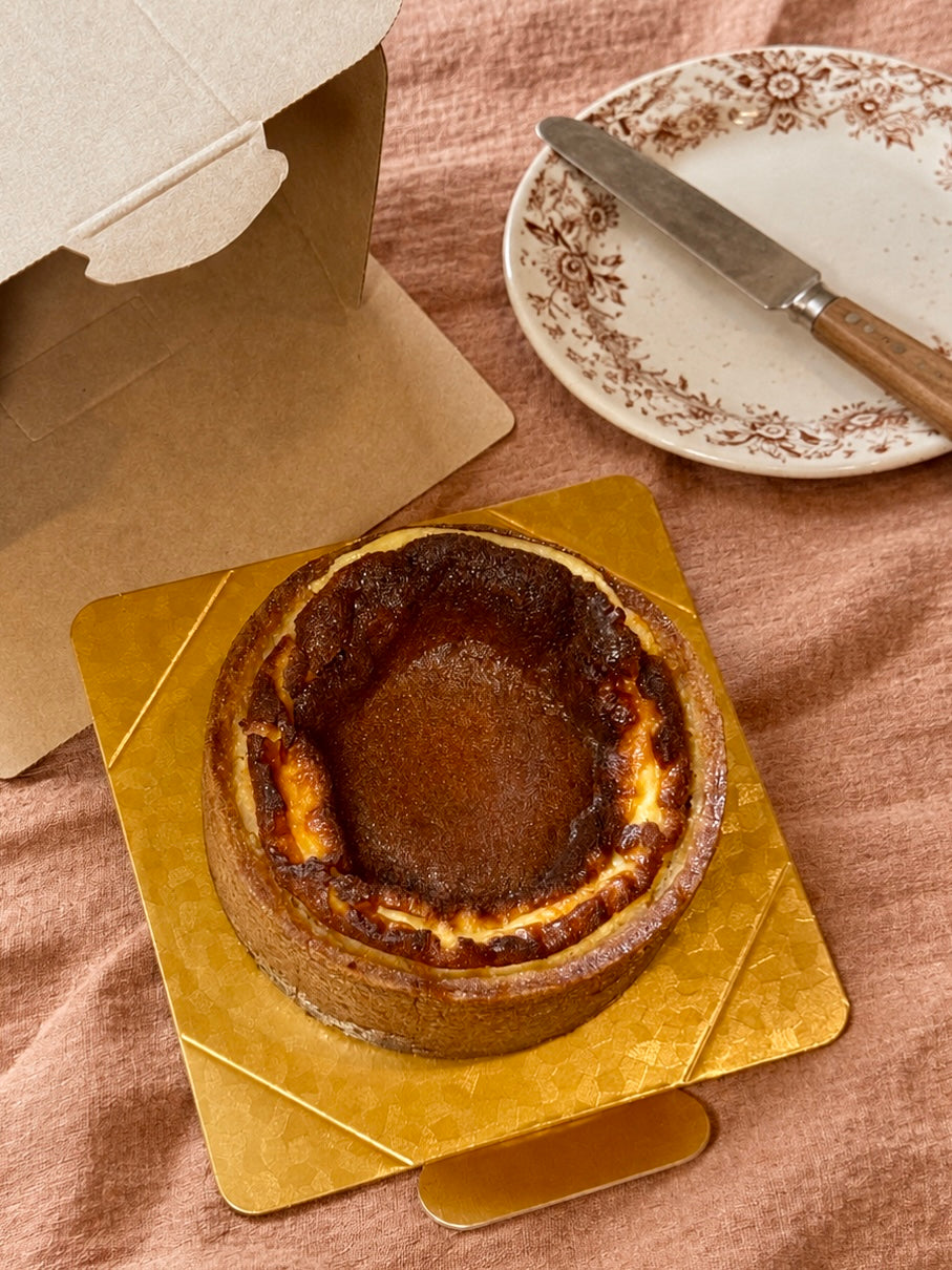 【先着100名様限定・直筆メッセージカード付き💌】ドイツのおばあちゃんのチーズケーキ（Oma's Käsekuchen）